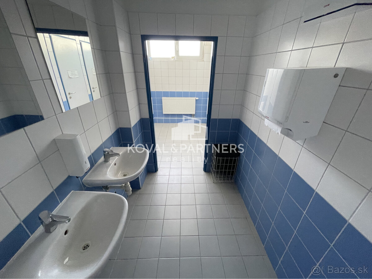 Kancelárske priestory na prenájom v centre Nitry - 13