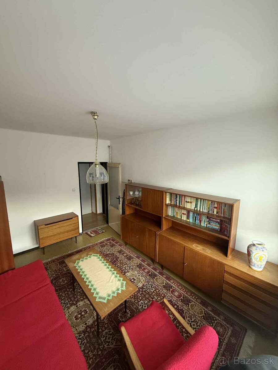 Do prenájmu: veľký 3-izbový byt v Trenčíne – K Výstavisku - 13
