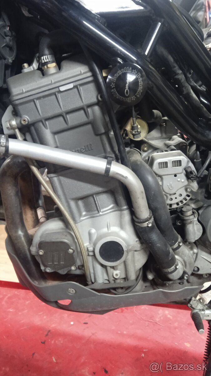 Benelli Trek 1130 Amazonas - 13