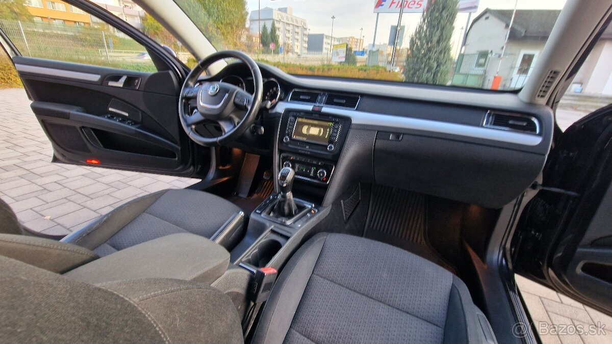 Škoda Superb 2 2.0tdi 4x4 navi Bi-xenon - 13