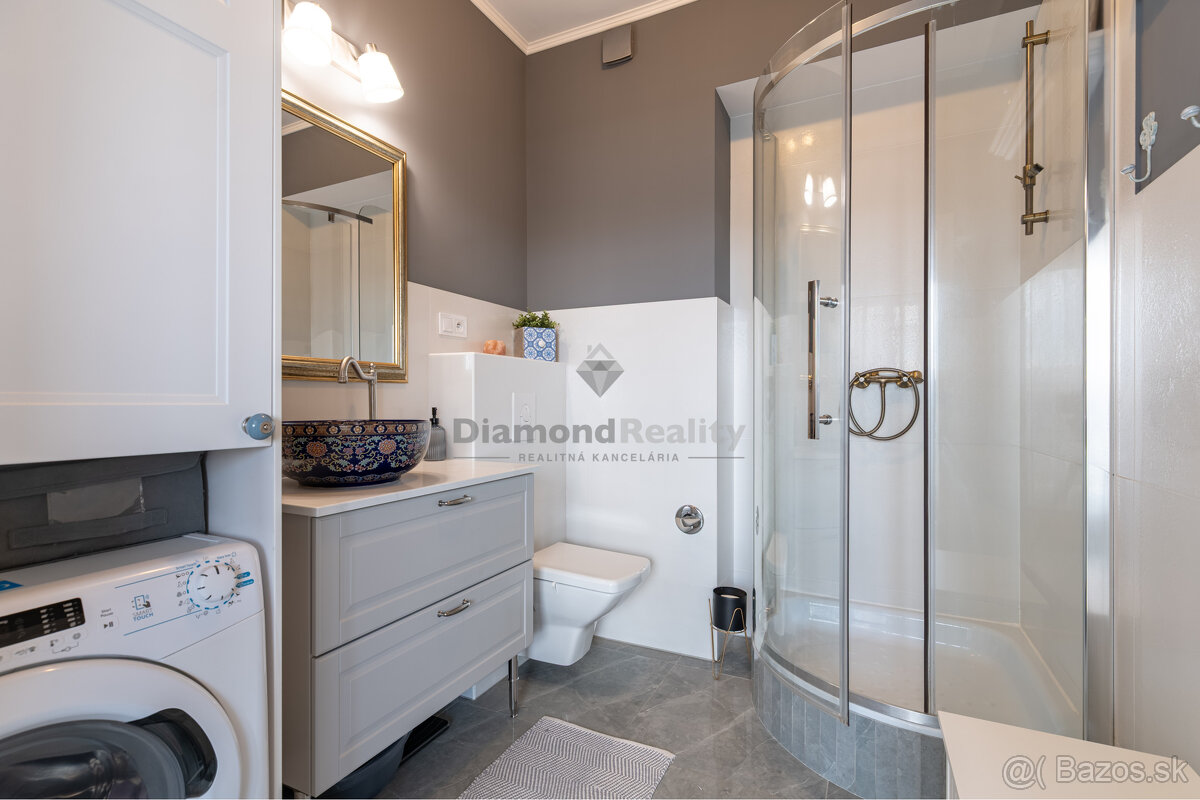 REZERVOVANÉ | NA PREDAJ 3 IZBOVÝ BYT S TERASOU V IKONICKEJ N - 13