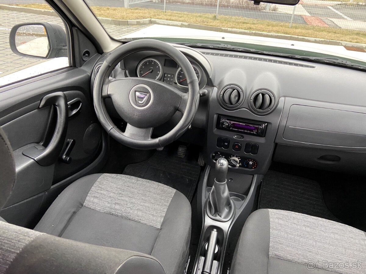DACIA DUSTER 1.6i 16V - 13