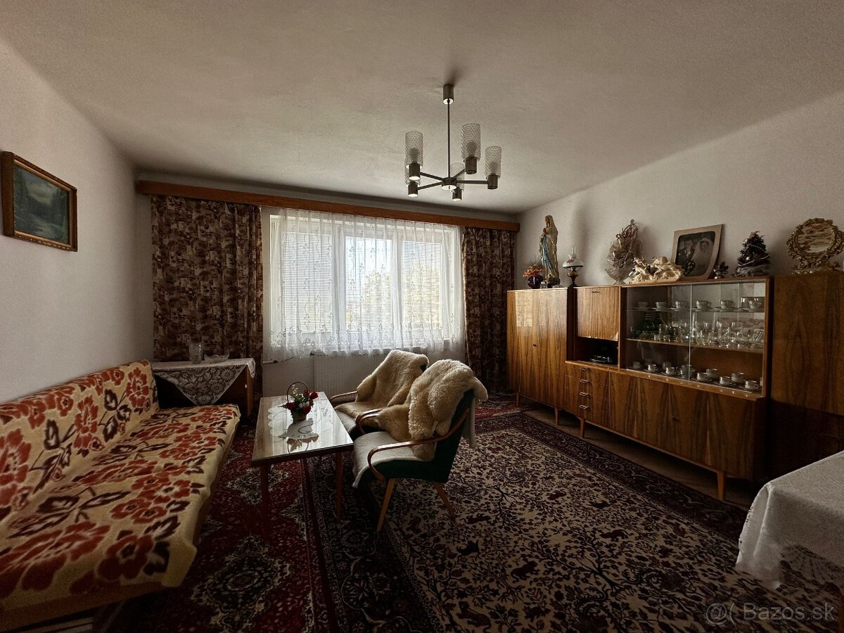 Zľava Pekný, veľký RD Kopčany - 13