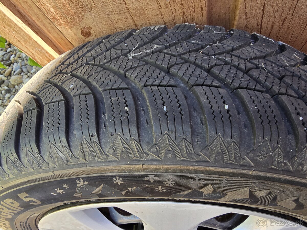 Zimne Semperit 185/65 R15 - 13