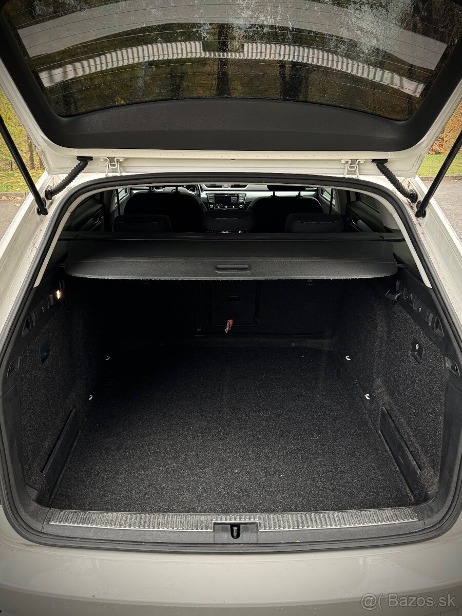 ŠKODA SUPERB COMBI 2.0TDi AUTOMAT - 13