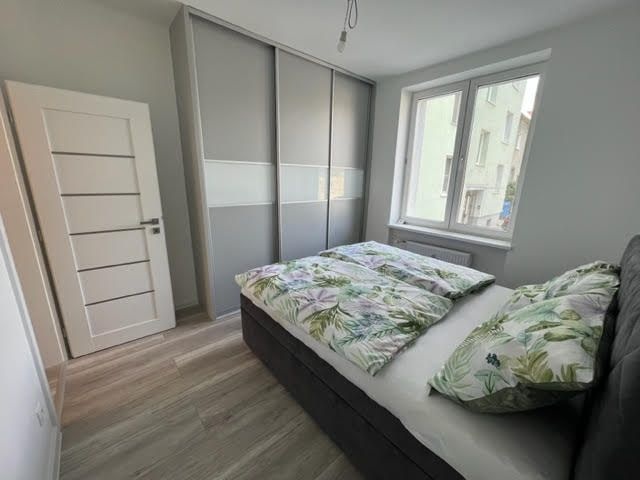 2 izb. byt,po kompletne NOVEJ rekonštrukcii, ZVOLENSKÁ ul. - 13