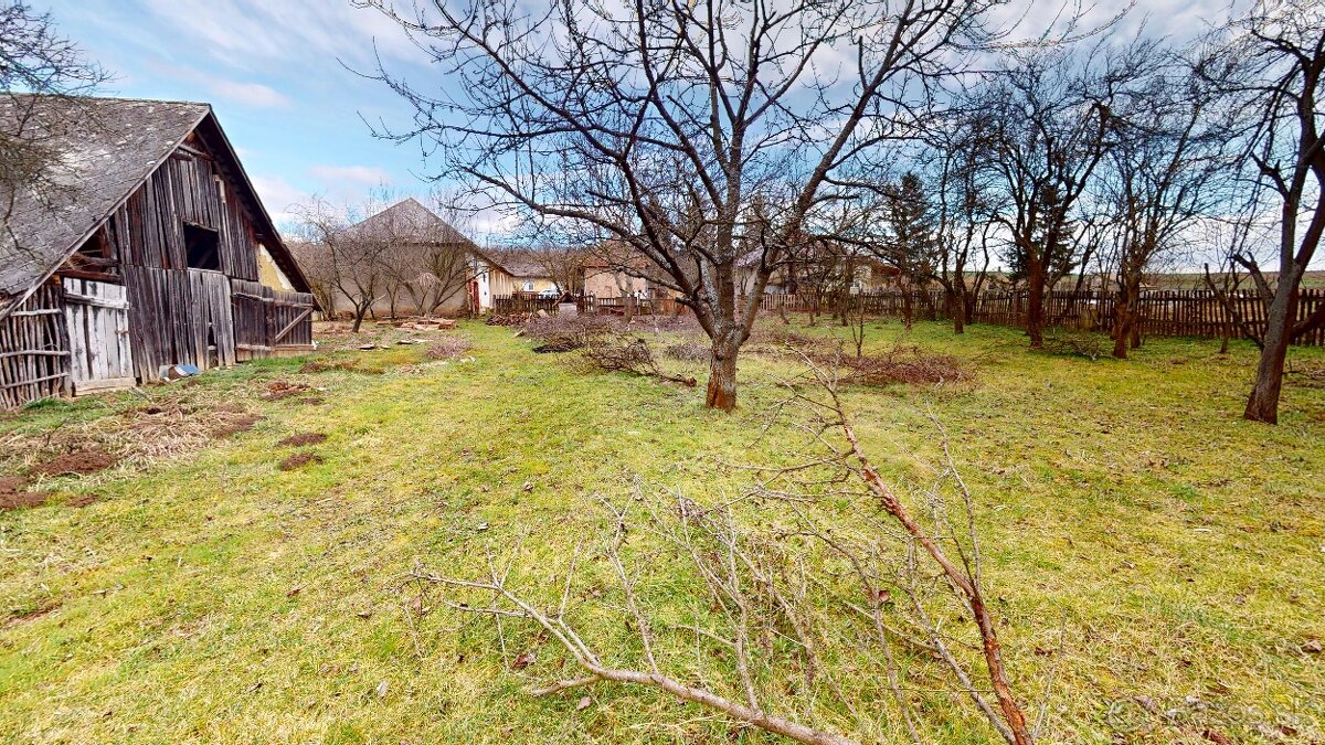 Ponúkame Vám na predaj vidiecky rodinný dom v obci Detek - 13