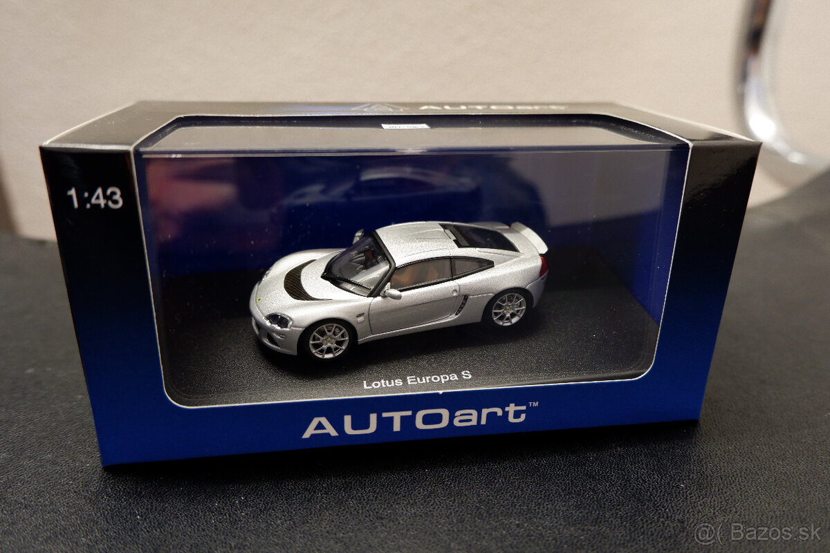 Modely 1:43 AutoArt - 13