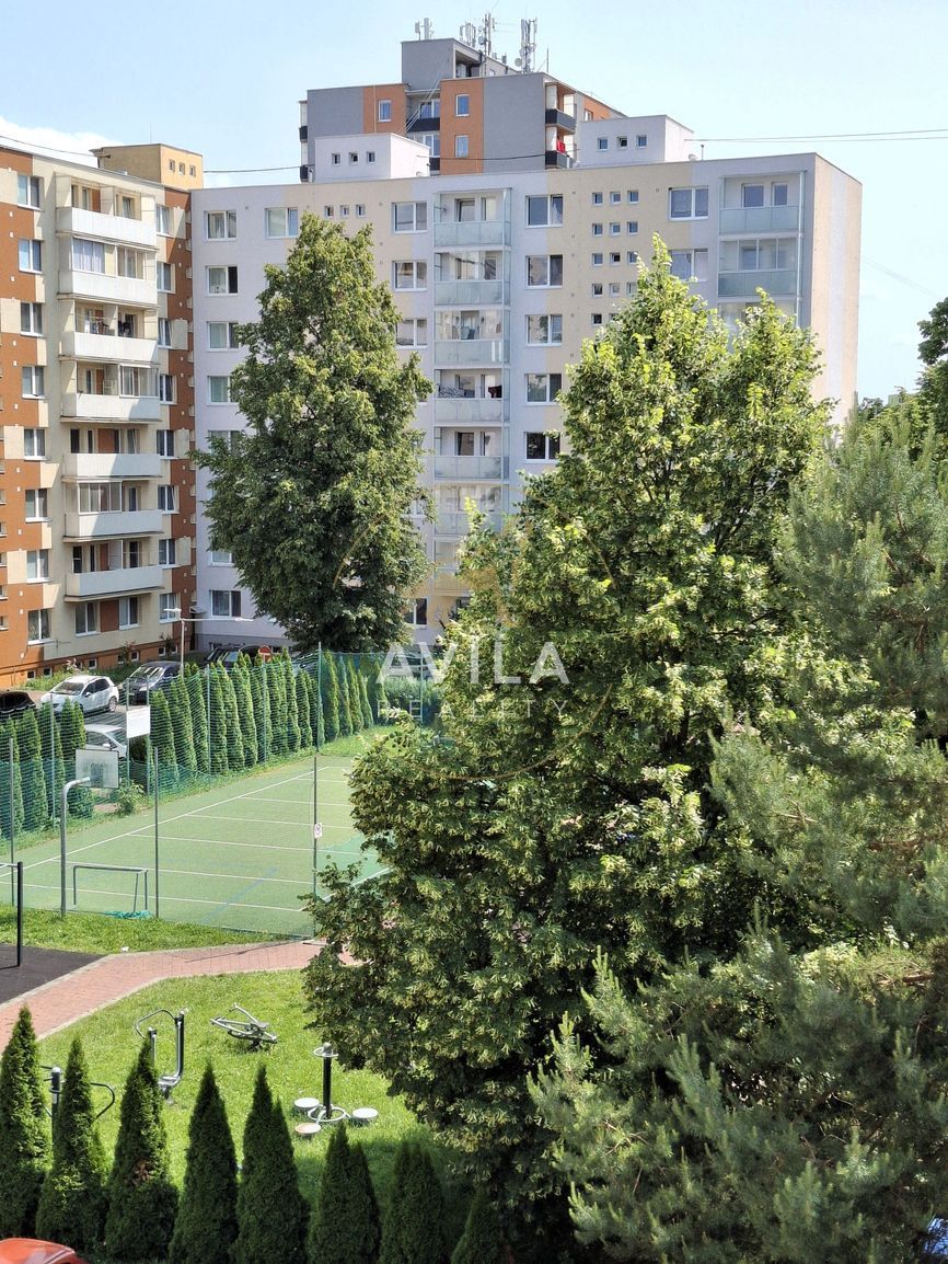 Na predaj: Priestranný 3-izbový byt v Novom Meste nad Váhom - 13