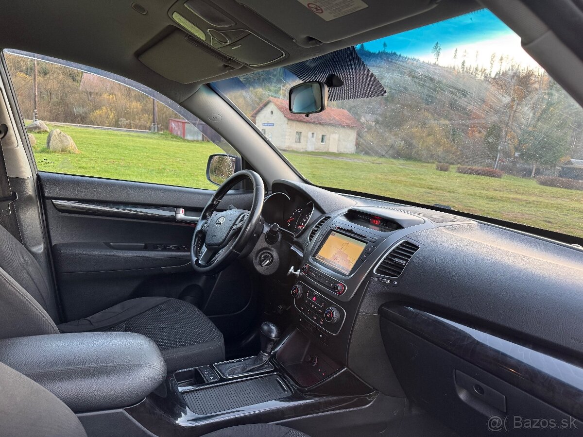 Kia Sorento 2.2 CRDI 4x4 A/T6 RV2015 - 13