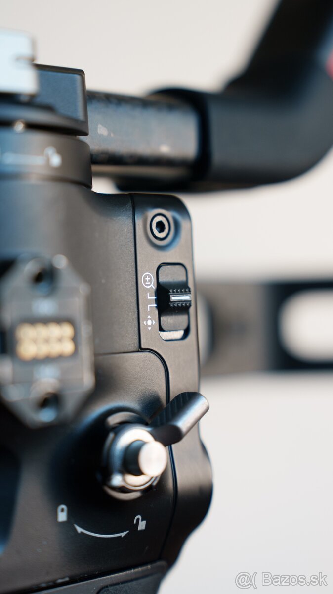 DJI Ronin RS 4 Pro - 13