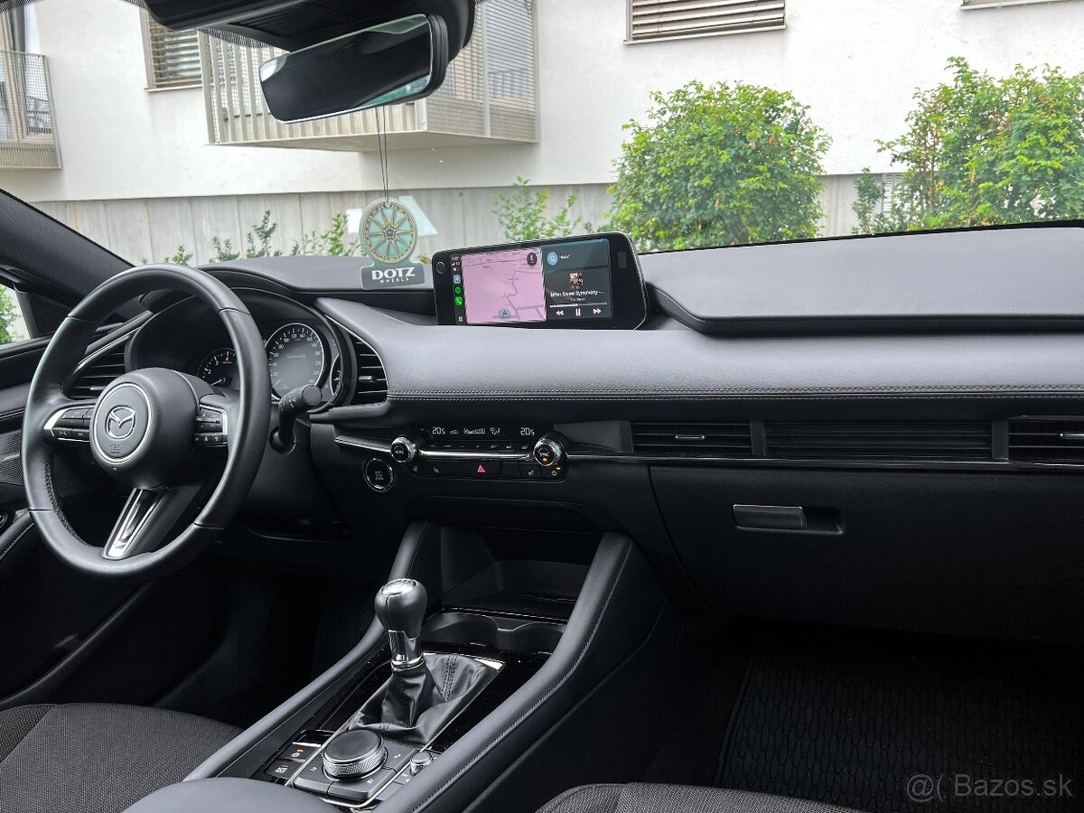 Mazda 3 2.5 e-Skyactiv G140 mHEV Takumi, V záruke,BOSE audio - 13