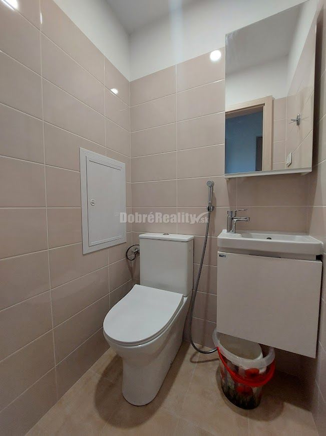 PRENÁJOM: KRÁSNY, VEĽKÝ 3 IZBOVÝ BYT S LOGGIOU, THK - 13