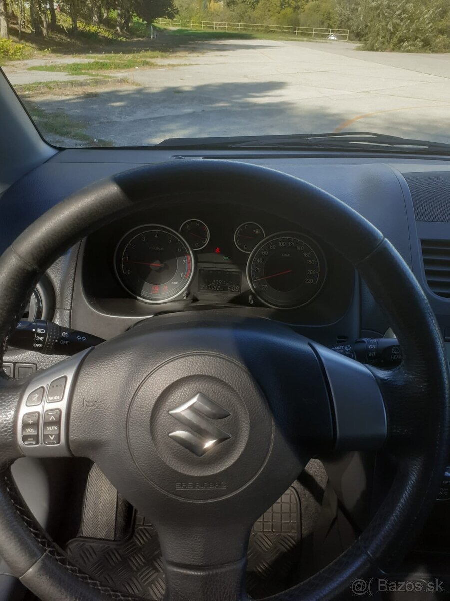Suzuki S×4 Benzín - 13