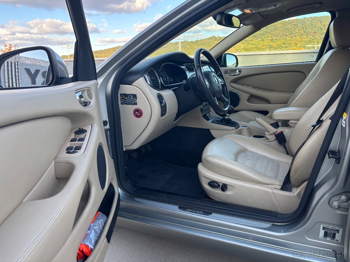 Jaguar X-TYPE 2.2d 114Kw; BA222XT; r.v. 11/2009; M6 - 13