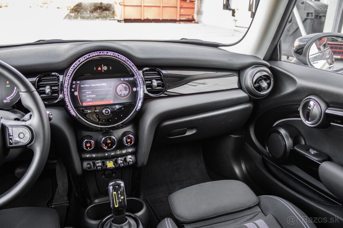 Mini Cooper S SE 135kW AT Elektro 2022 - odp. DPH - 13