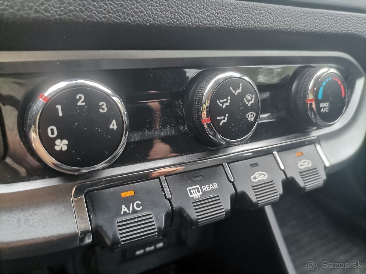 Kia Rio - 13