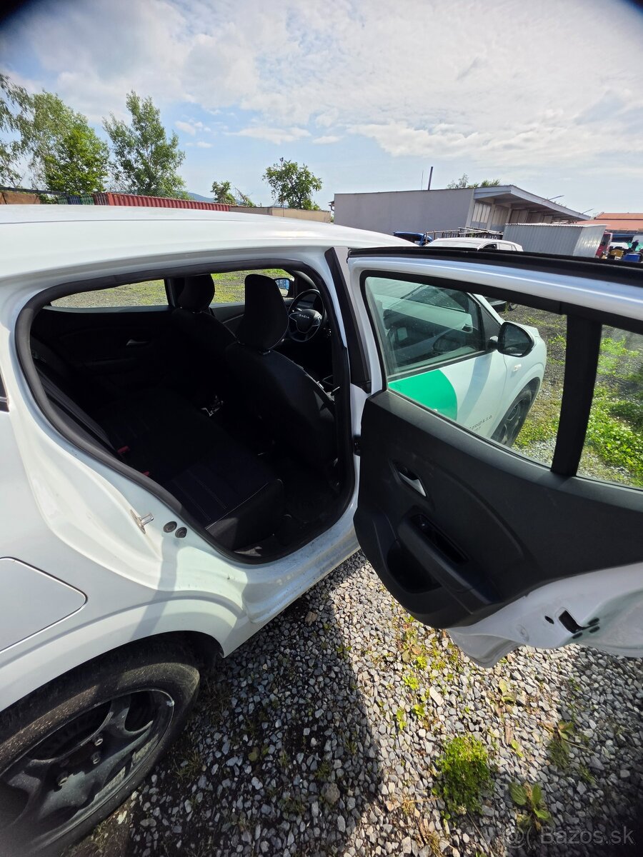 Dacia Sandero 1.0 TCe LPG (2024) - 13