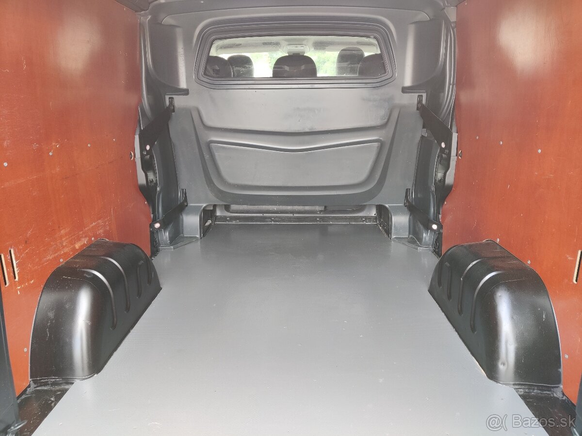 Opel Vivaro - 13