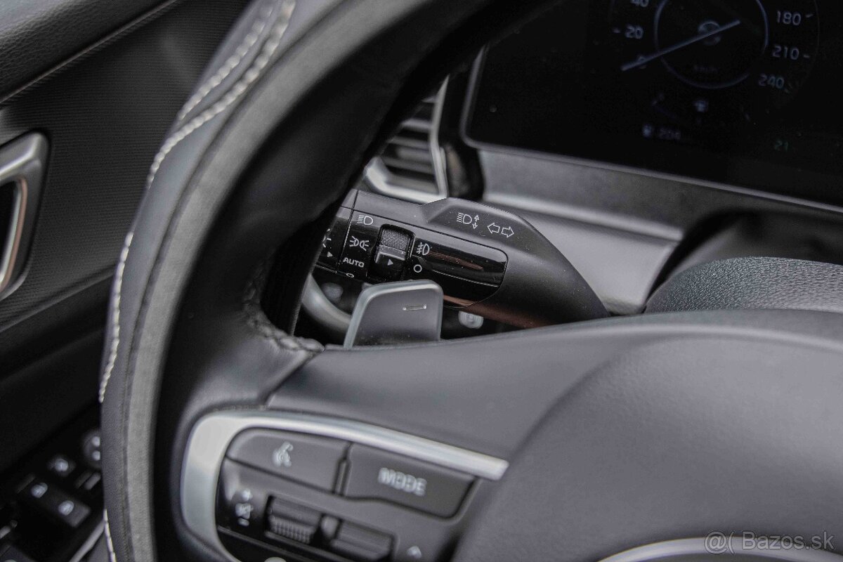 Kia Sportage 1.6 T-GDi Platinum A/T - 13