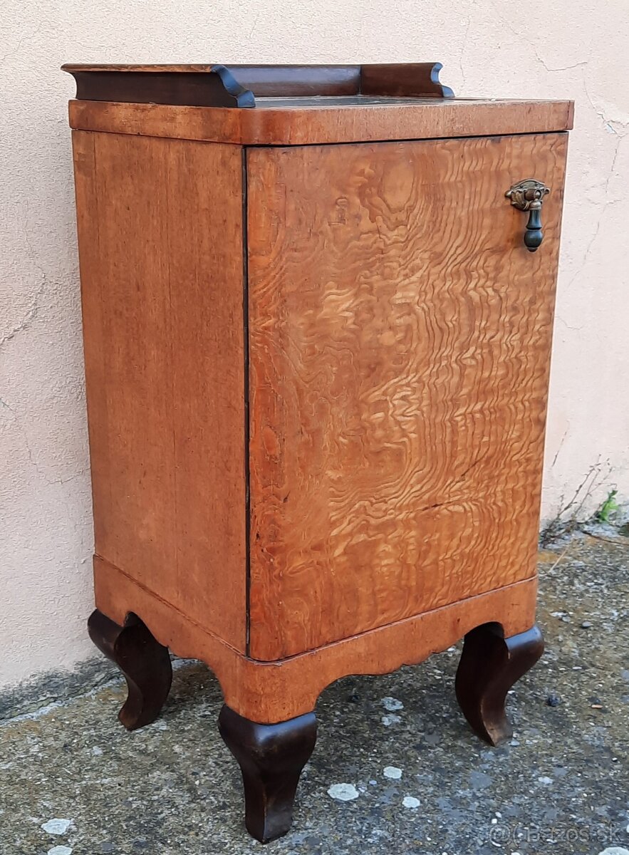 Stolíky Art Deco - 13