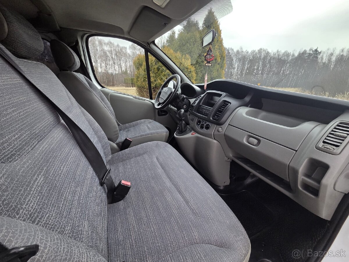Predám 5 MIESTNU dodávku Renault Trafic LONG - 13