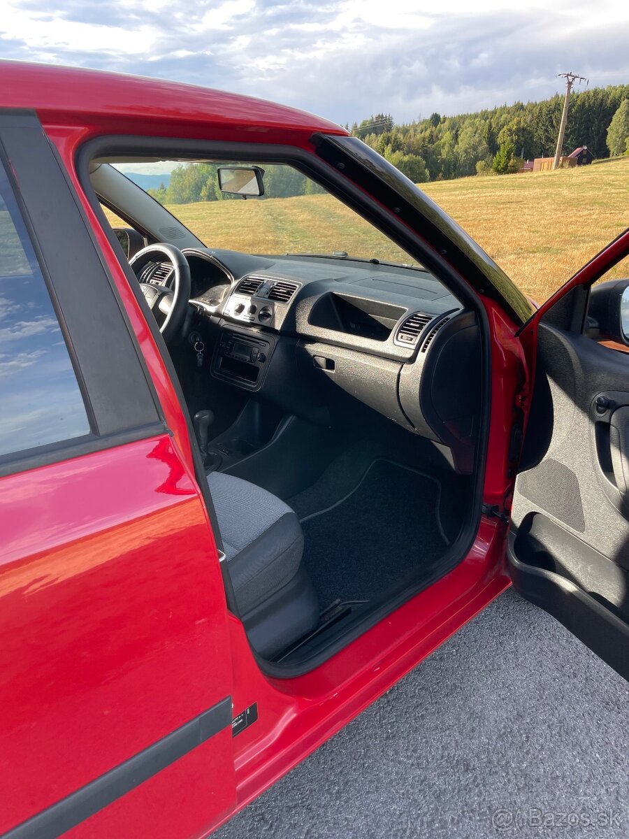 🚗 Škoda Fabia 2 combi 1.2 Htp 2012 - 13
