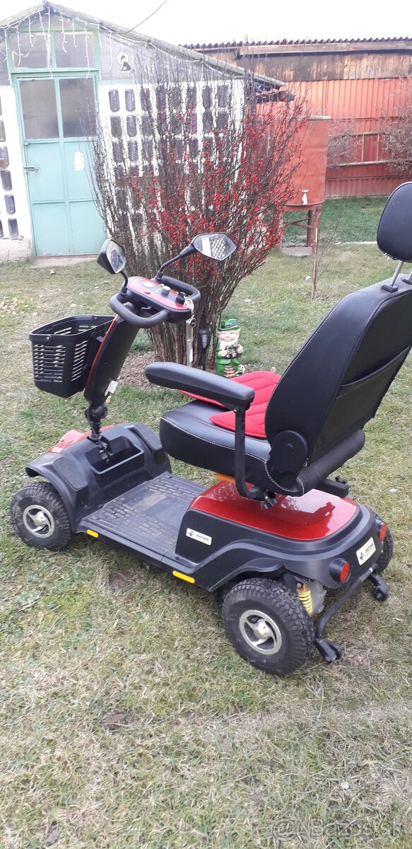 Elektrický vozík pre invalidov. - 13