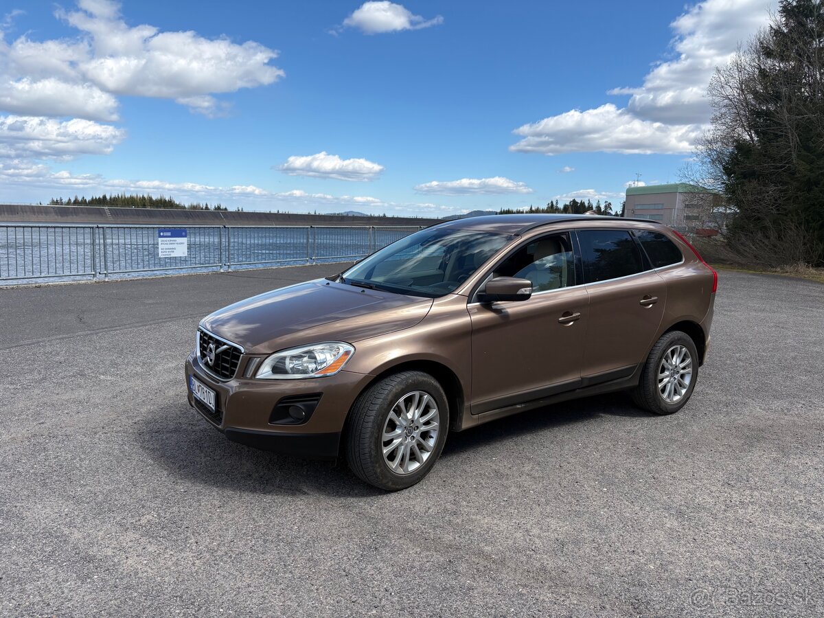Volvo XC60 2.4 D5 4x4 222 000km - 13