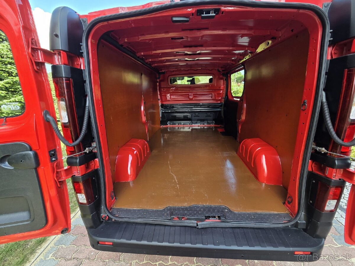 Predám dodávku Renault Trafic LONG - 13
