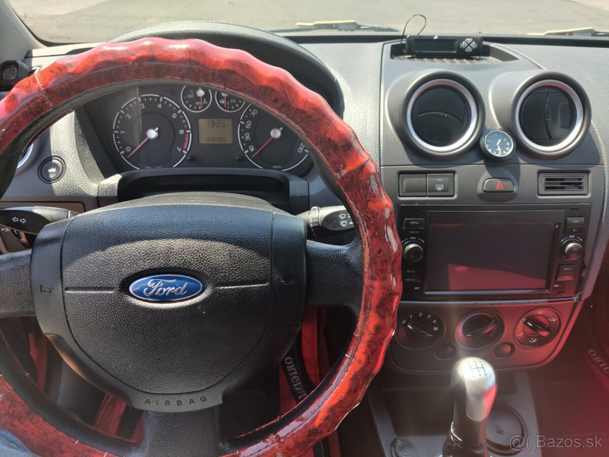 Ford Fiesta - 13