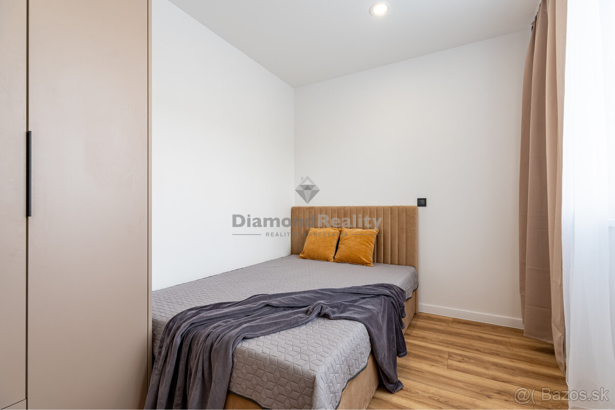 PREDANÝ - Na predaj pekný 3-izbový byt po rekonštrukcii na u - 13