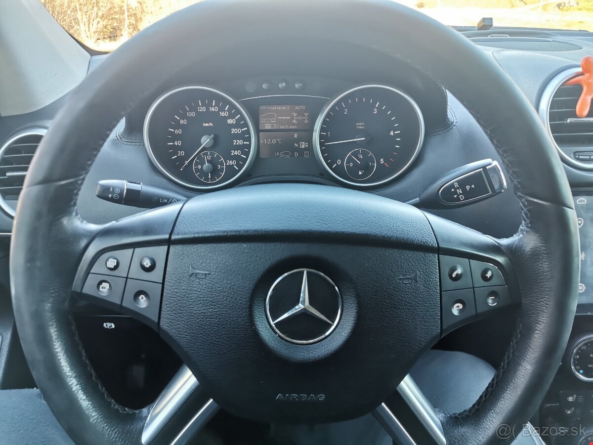 Mercedes GL x164 - 13