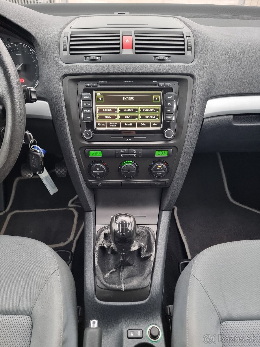 Škoda Octavia Combi 1.9 TDI Elegance za 2.990 € - 13