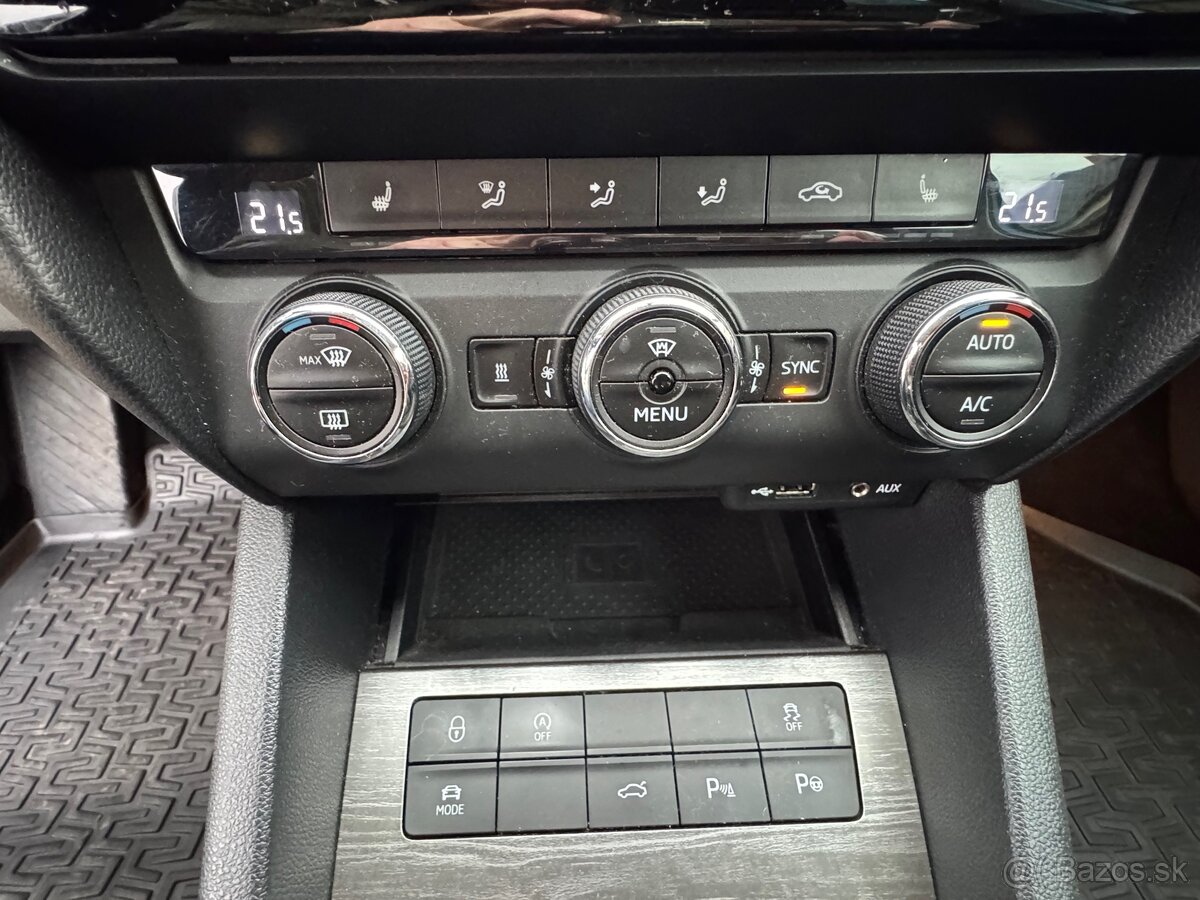 Škoda Octavia Combi SCOUT2.0 TDI DSG 4x4 - 13