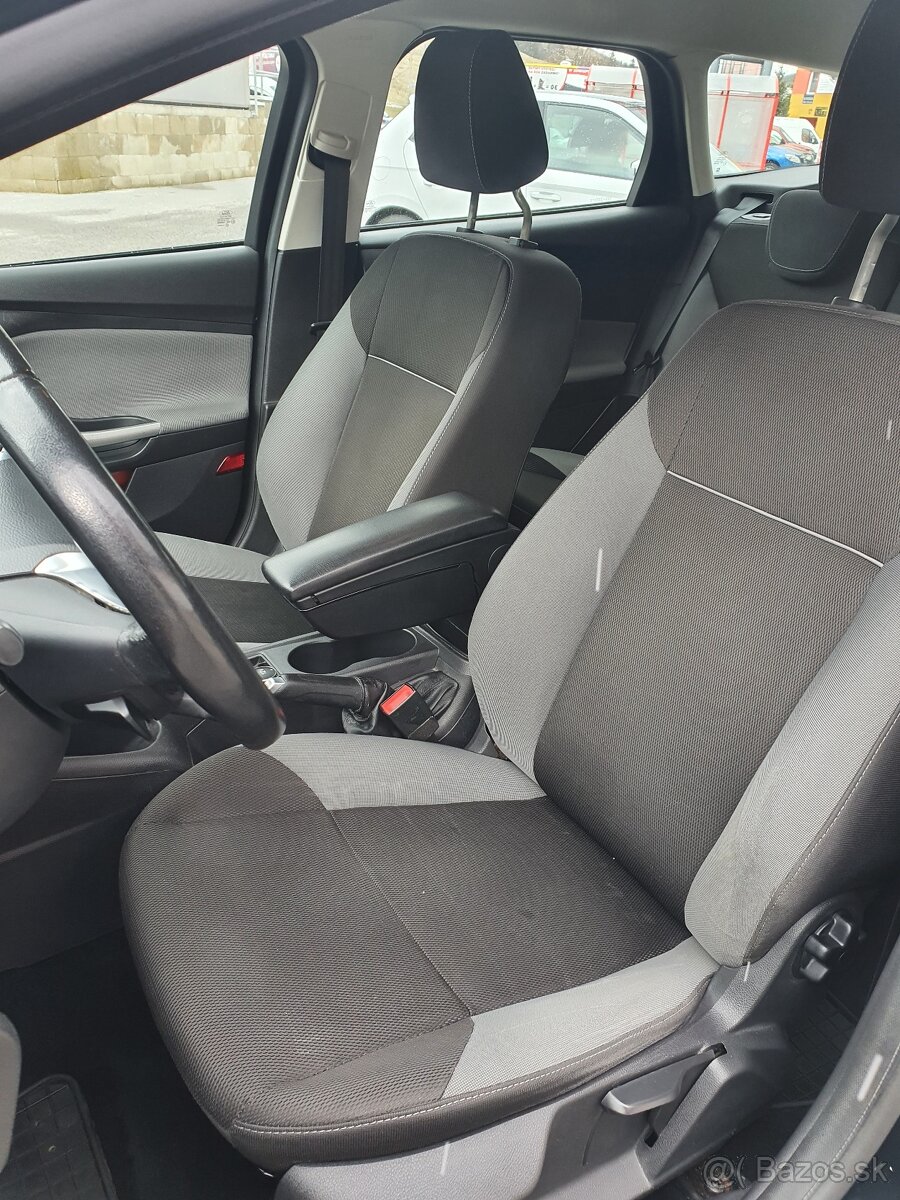 Ford Focus Combi Mk3 1.6 TDCi 70 kW - 13