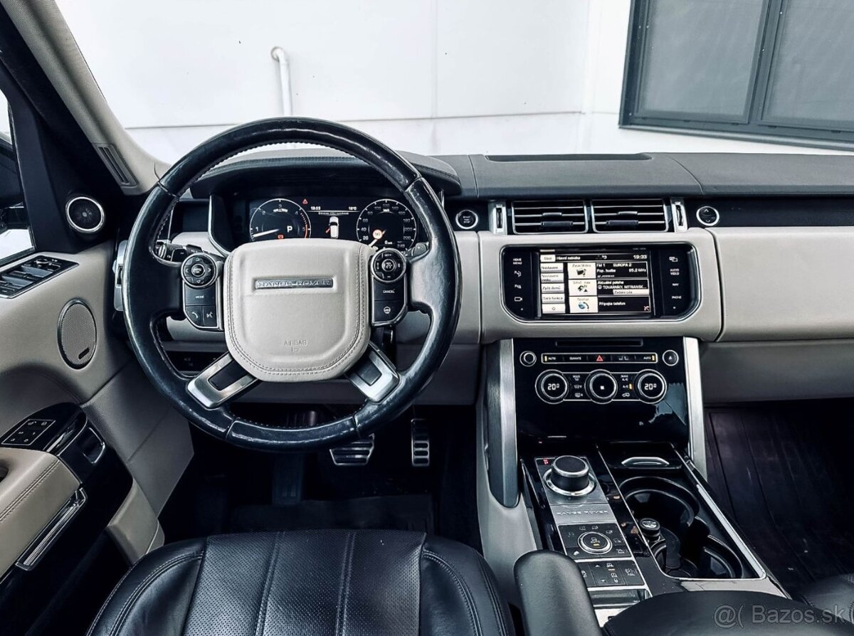 Land Rover Range Rover 4.4L SDV8 Vogue - 13