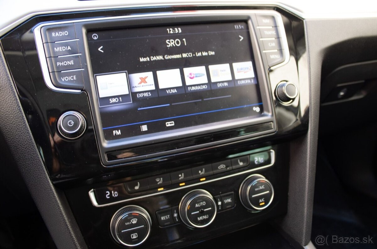 Volkswagen Passat Variant R-Line - 13