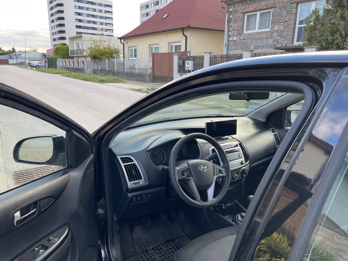 Hyundai i20 1.2 - 13