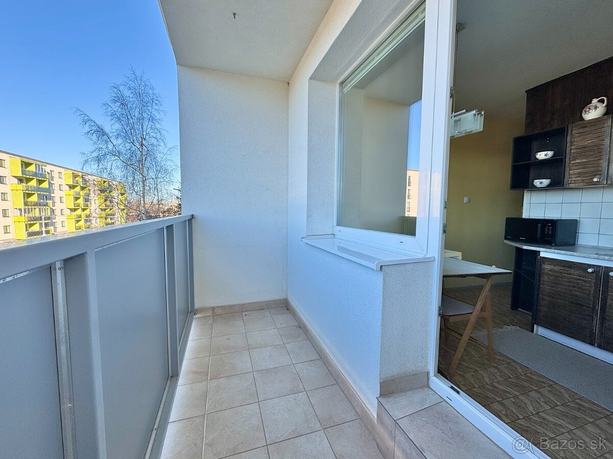 3 izbový byt s balkónom, s výhľadom na Vysoké Tatry, 70 m2 - 13