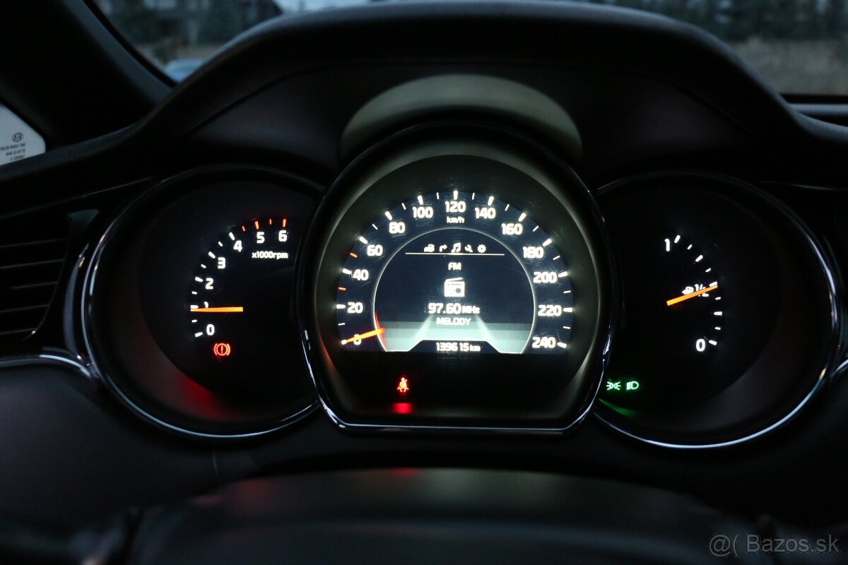 Kia CEED SW 1,6 CRDi GT-line - 13