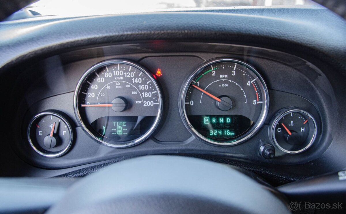 Jeep Wrangler 2.8 CRD Rubicon A/T, 147kW, A5. - 13