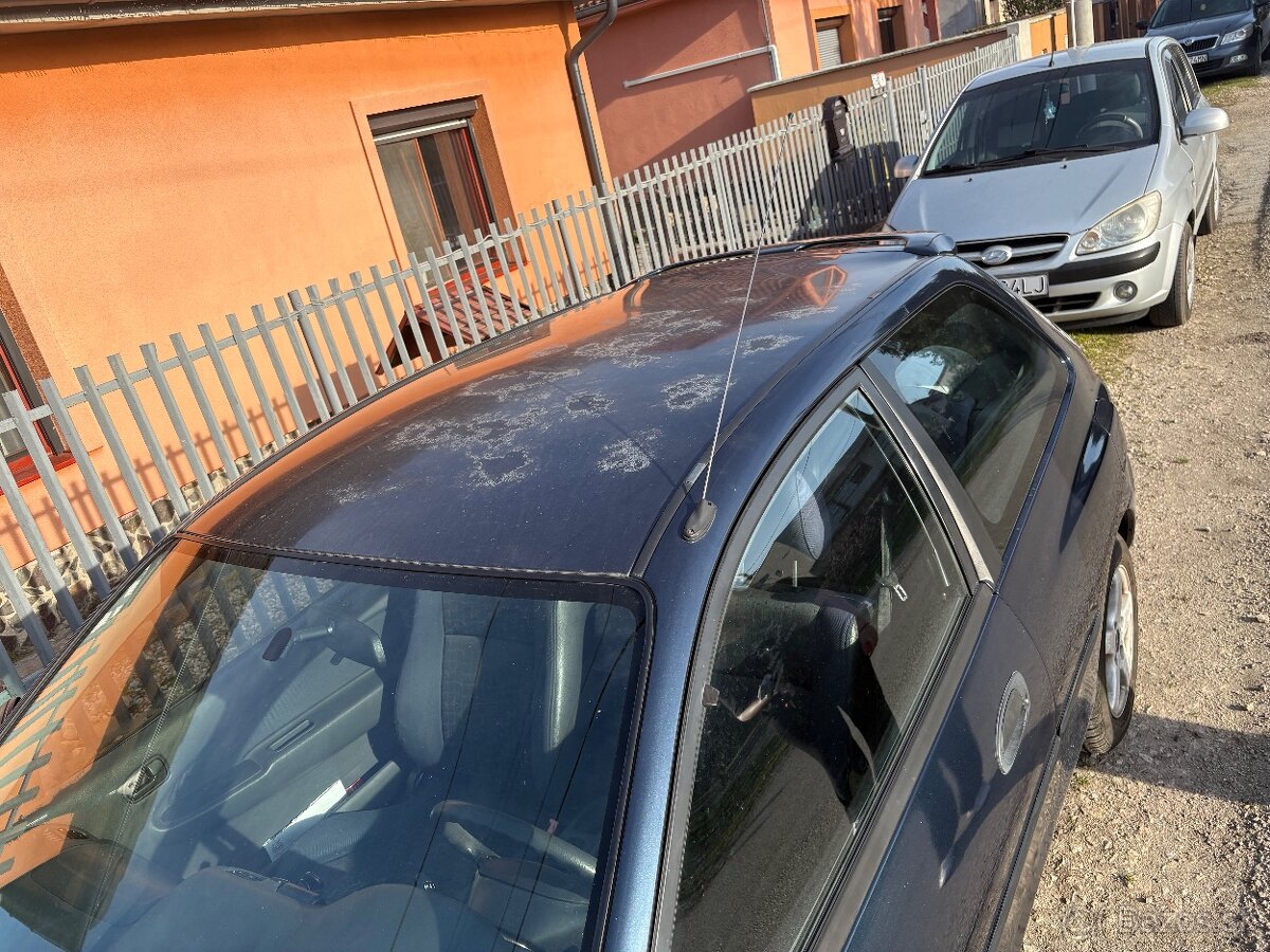 Predám moje autíčko Mazdu 323 - 13