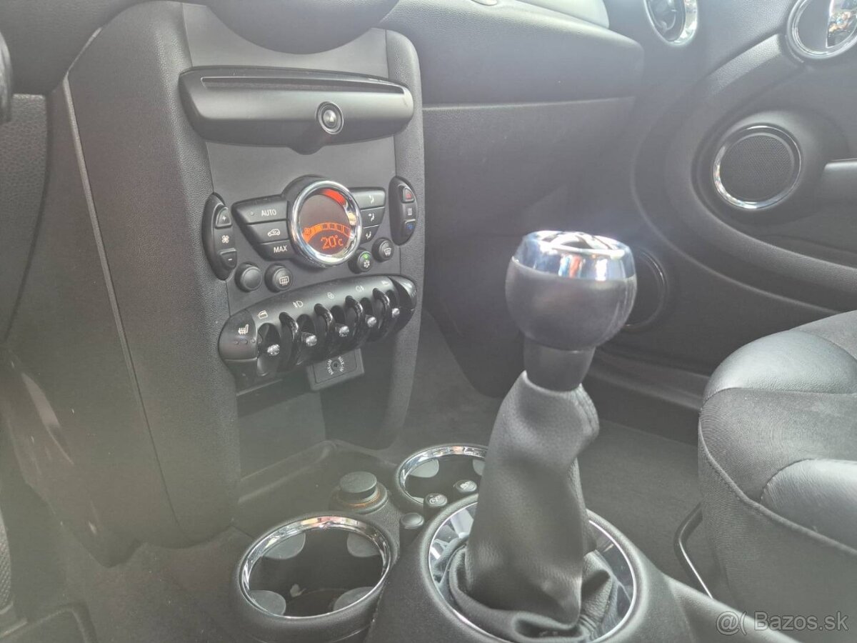 Mini Cooper 1,6 benzín, 90kW - 13