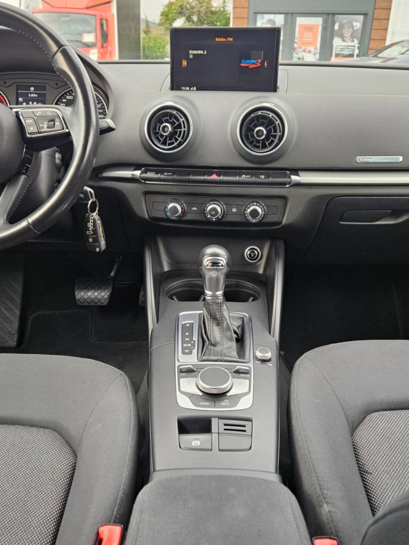 Audi A3 2.0 TDI Design S tronic - 13
