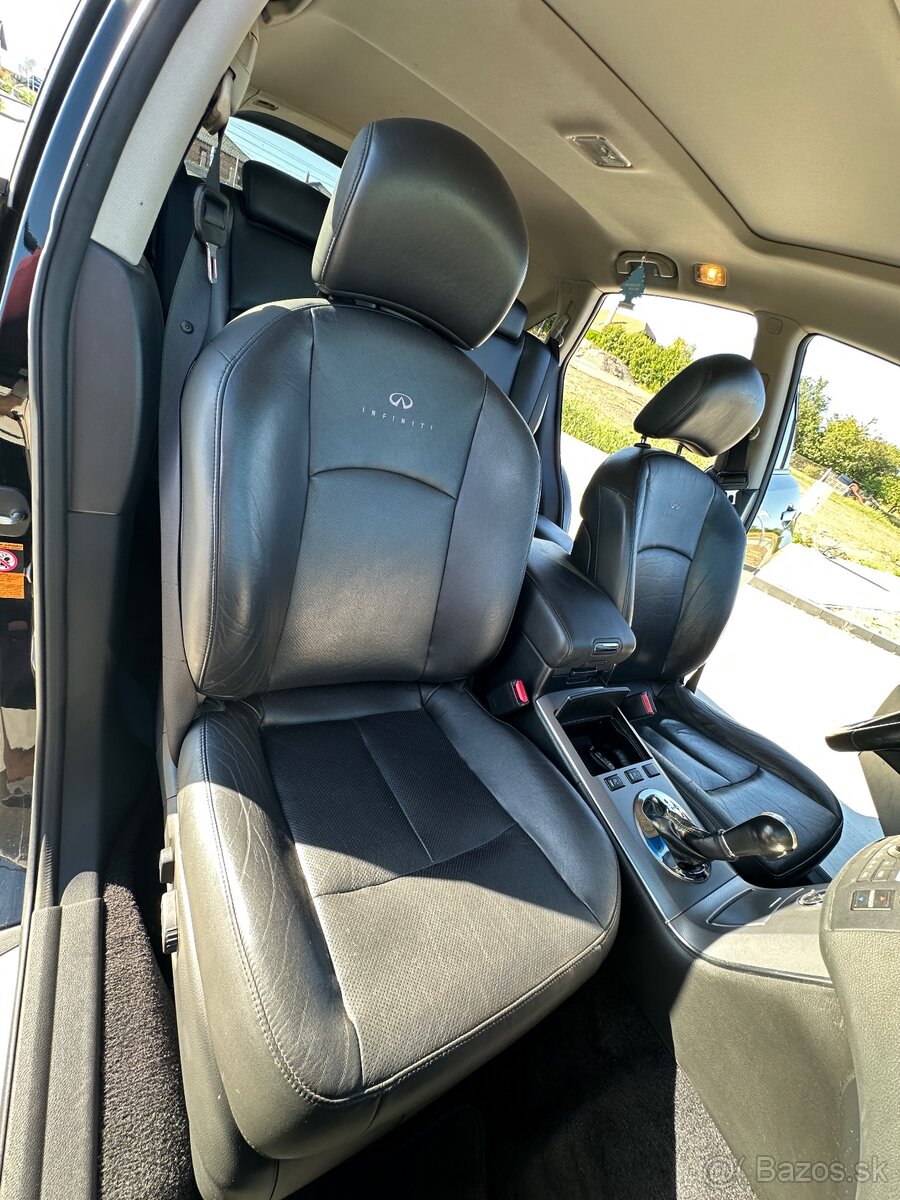 Infiniti FX35 3.5 V6 206kW - 13
