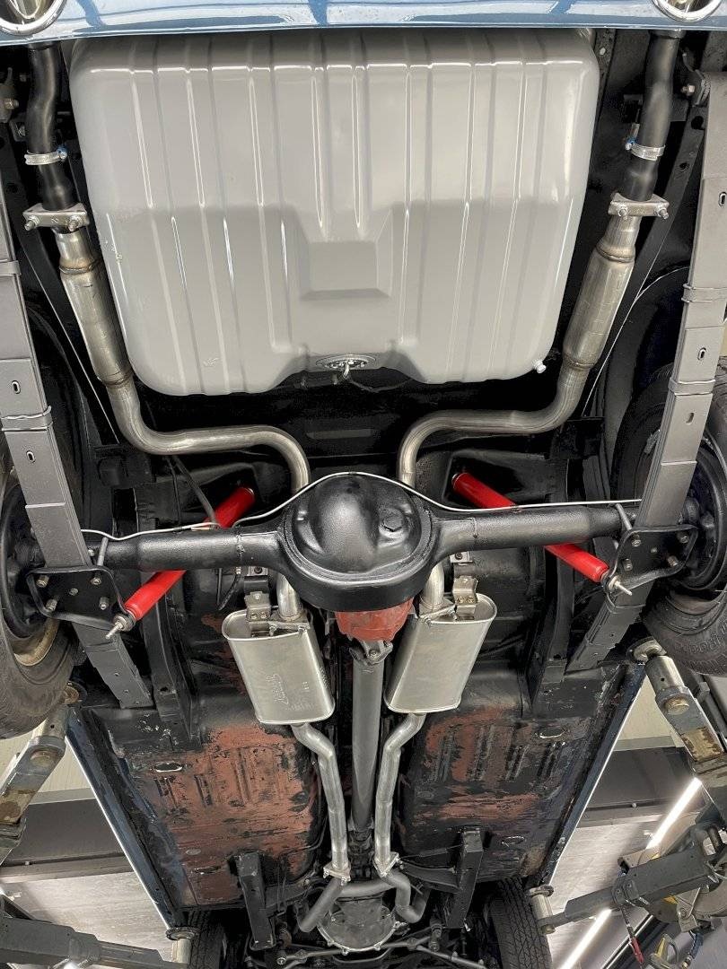 Ford Mustang Fastback K-Code High Performance z roku 1965 - 13