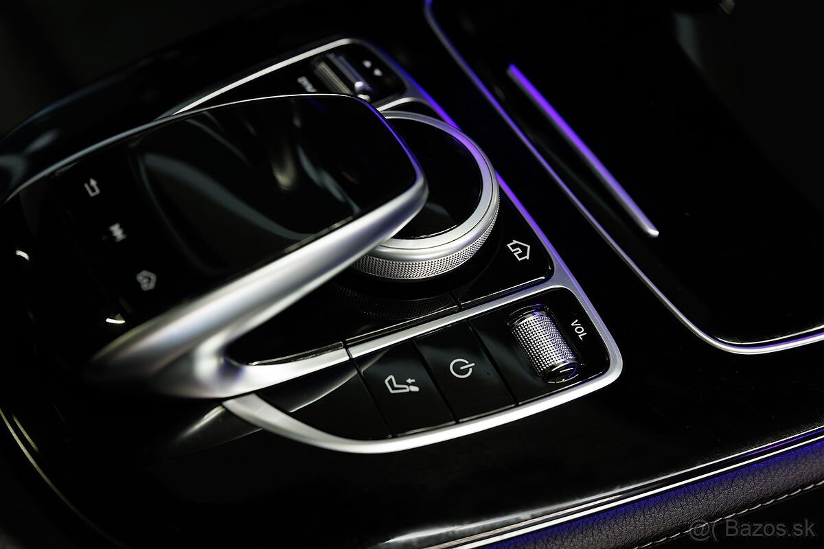 Mercedes-Benz E 220d AMG Line - 13