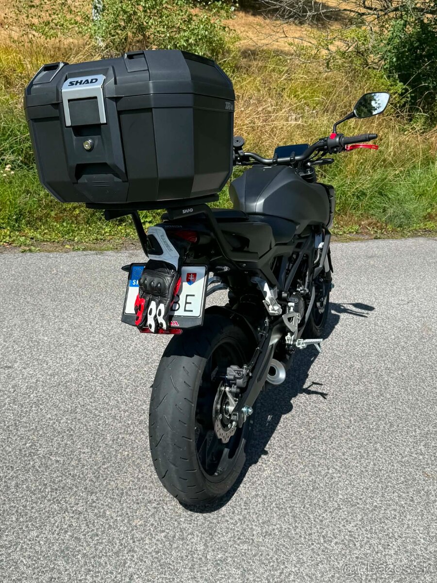 Honda CB 125 R - 13