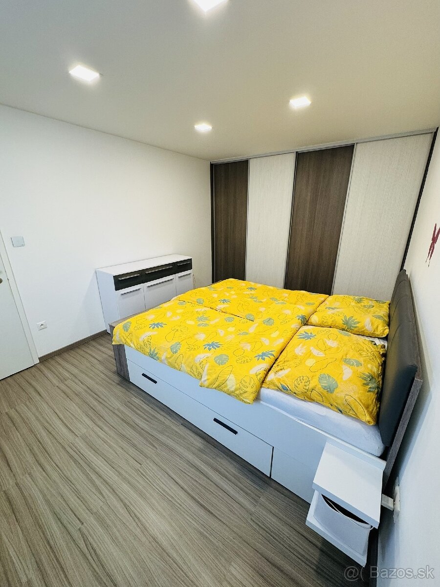 Na predaj zariadený 2i byt v centre mesta Malacky. - 13